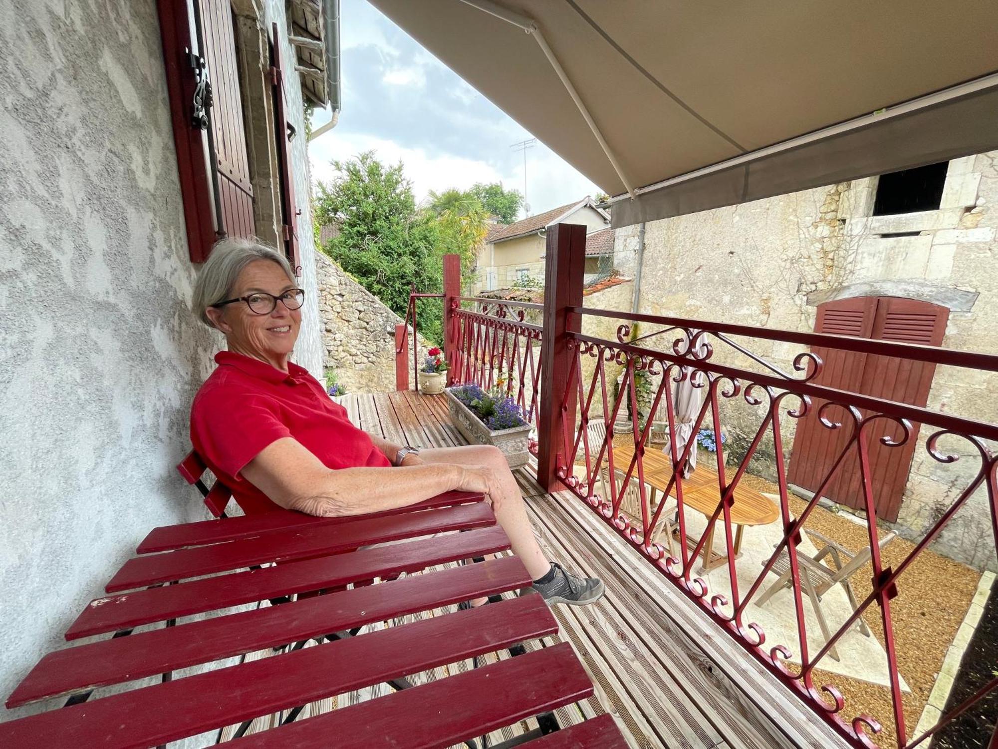 Au Pied Du Chateau Bourdeilles Exterior foto
